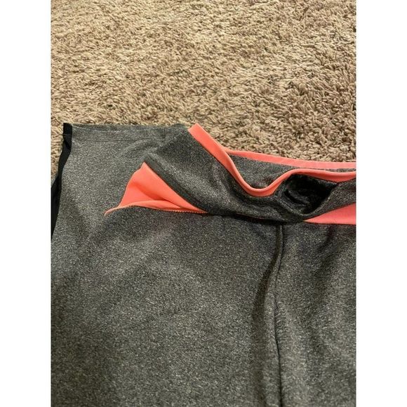 Workout Women's Grey Yoga Athletic Stretch Leggings & exercise tights Size small - Picture 10 of 11